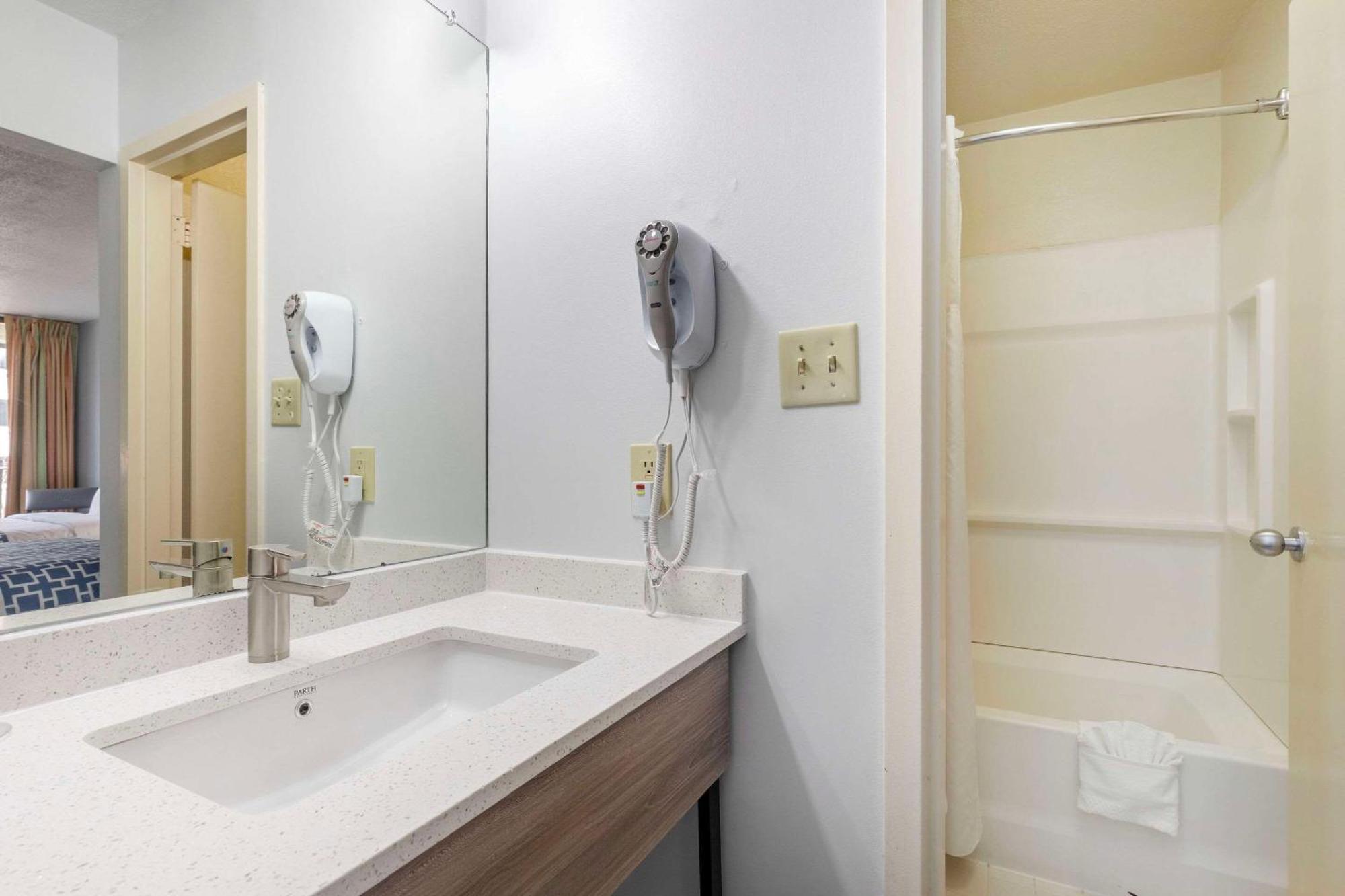 Suburban Studios Tysons Corner Vienna Ngoại thất bức ảnh