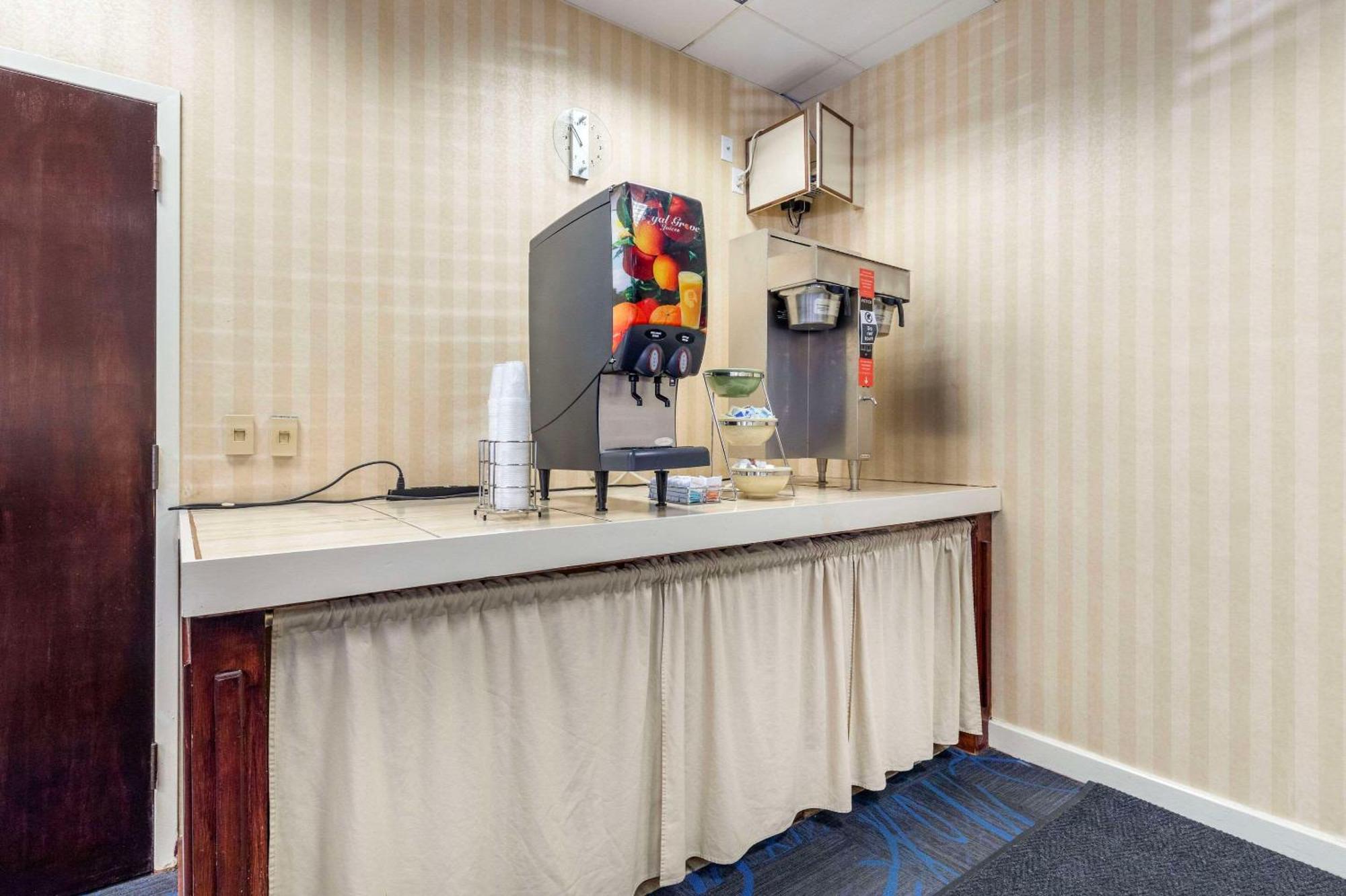 Suburban Studios Tysons Corner Vienna Ngoại thất bức ảnh