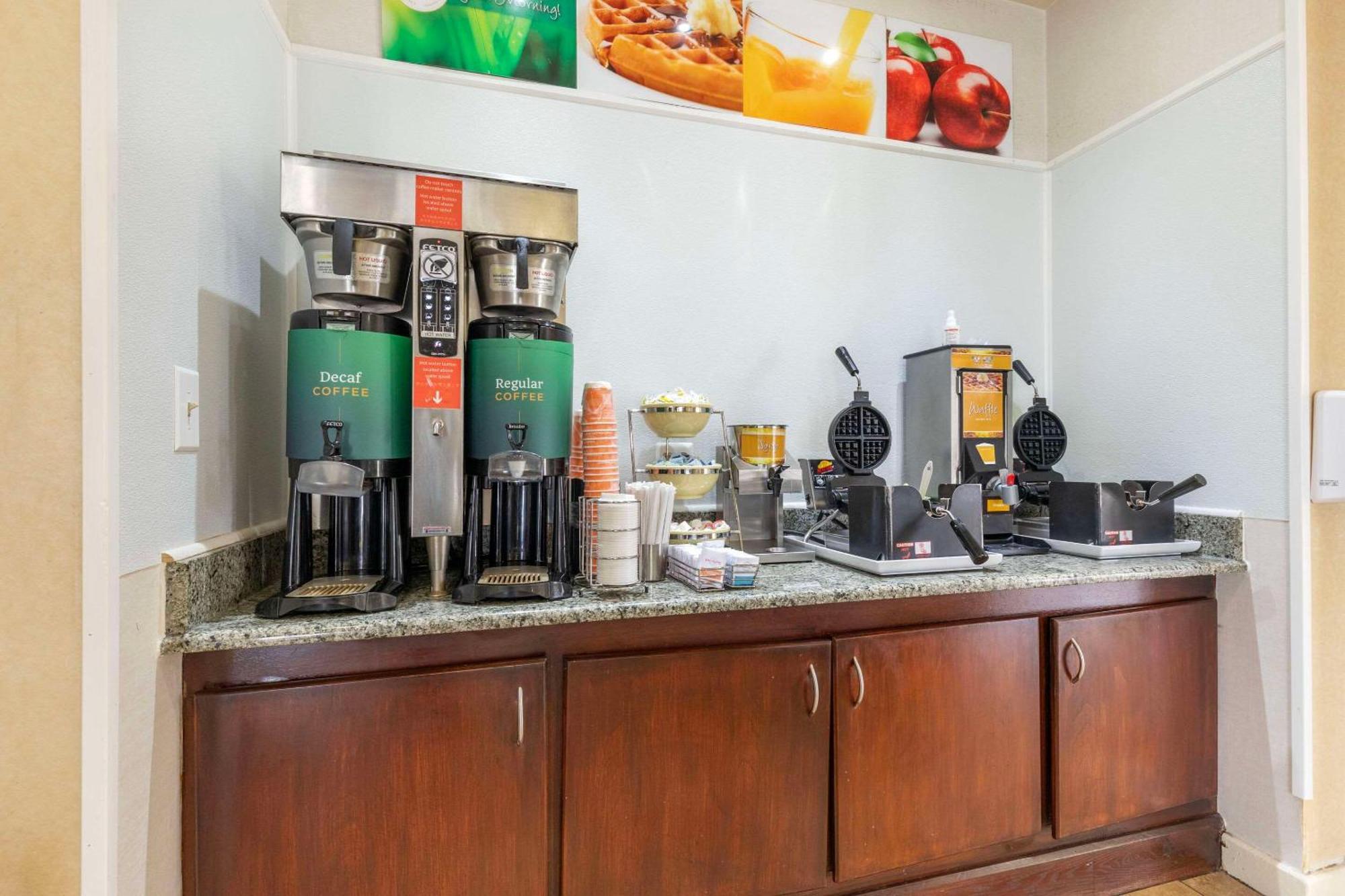 Suburban Studios Tysons Corner Vienna Ngoại thất bức ảnh